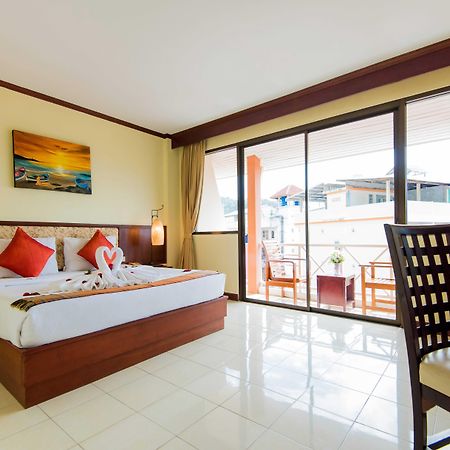 Bauman Ville Hotel Phuket Екстериор снимка