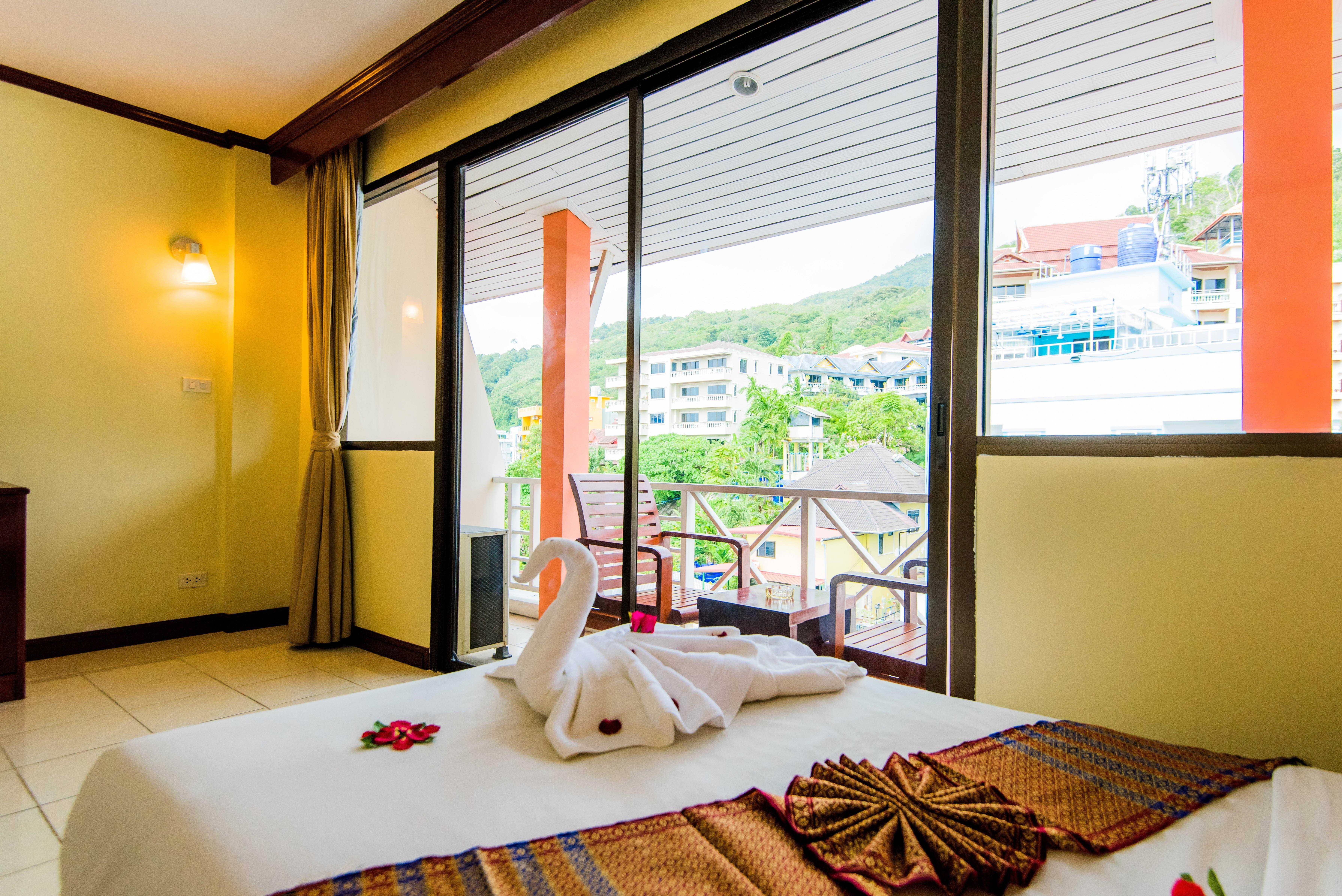 Bauman Ville Hotel Phuket Екстериор снимка