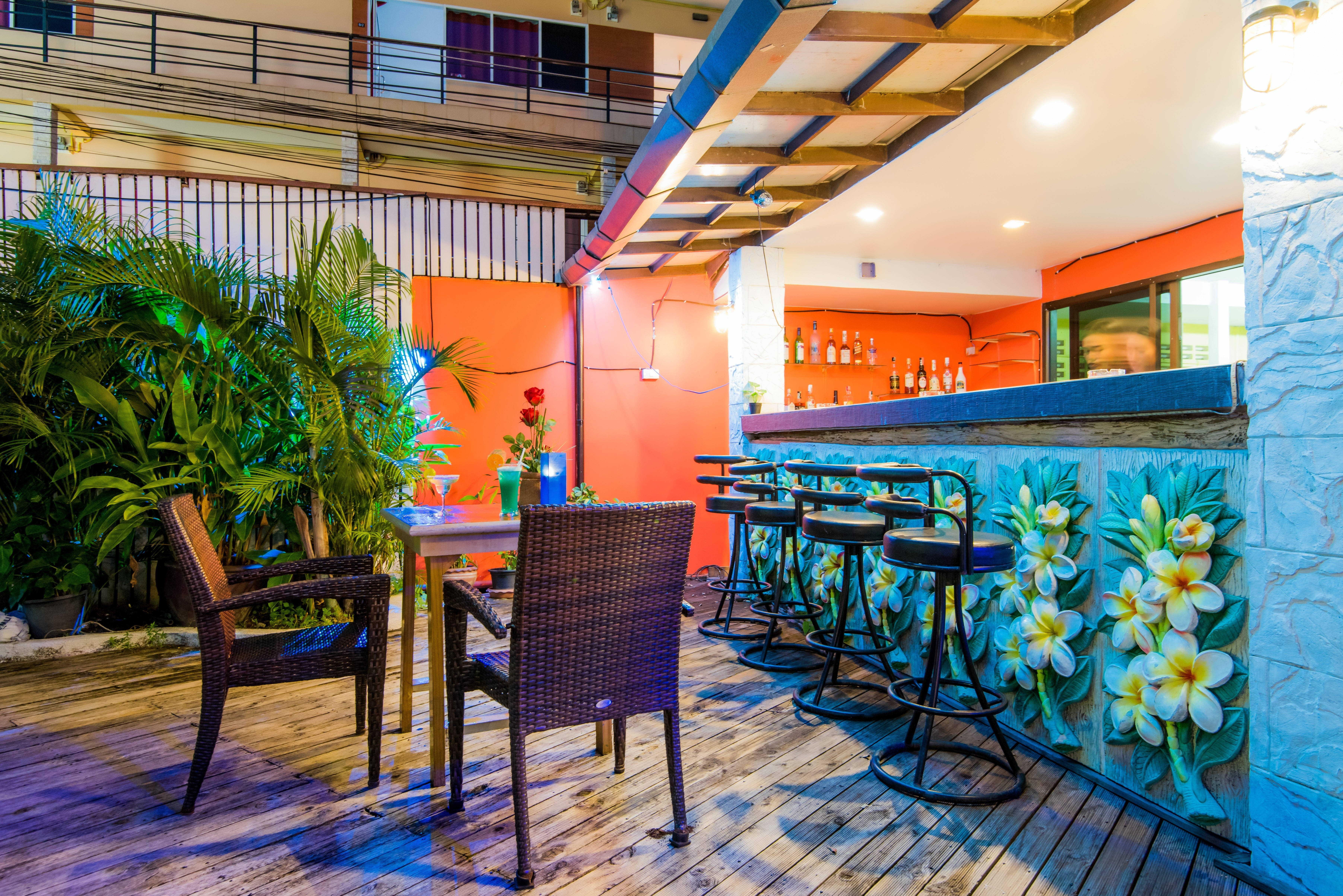Bauman Ville Hotel Phuket Екстериор снимка