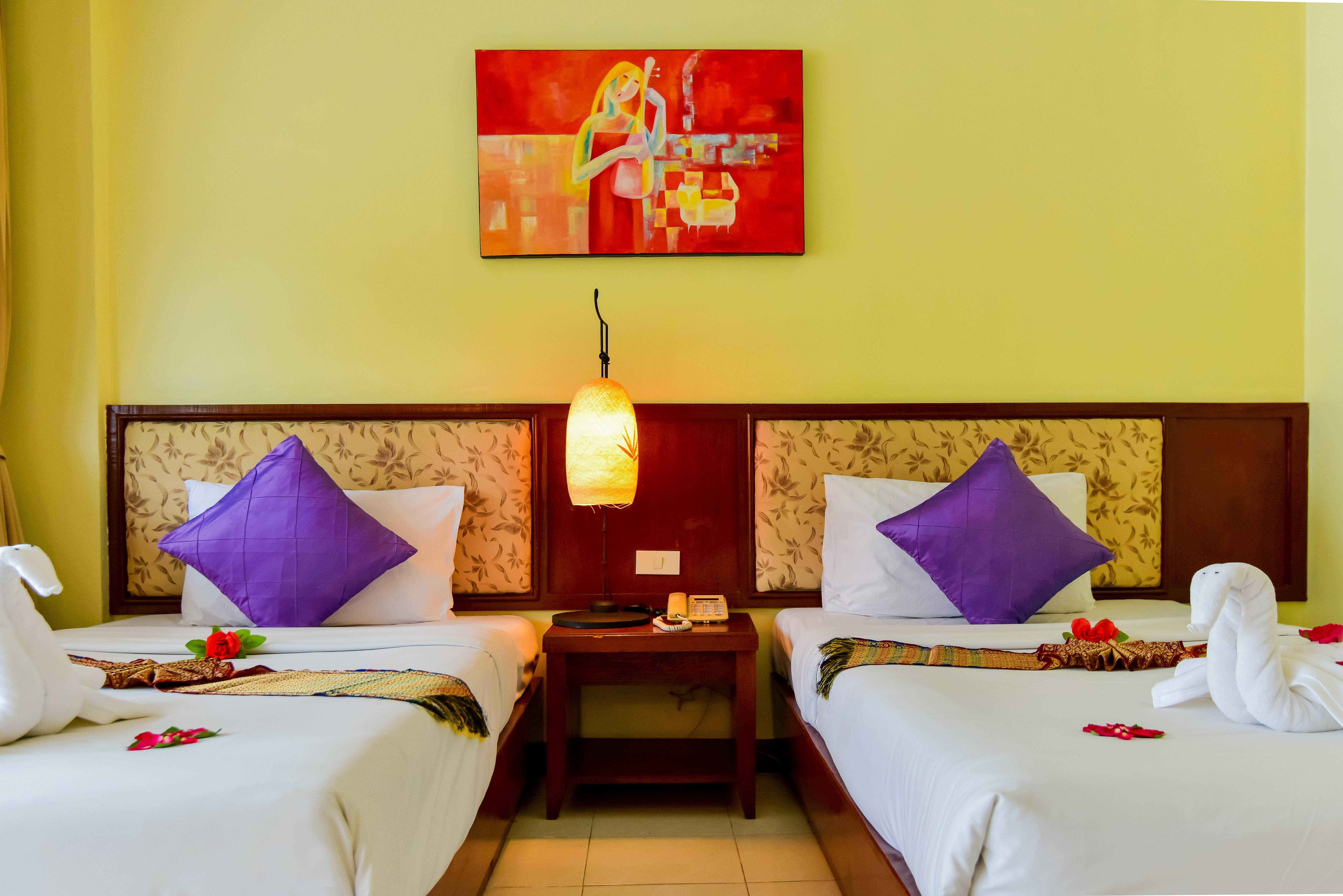 Bauman Ville Hotel Phuket Екстериор снимка
