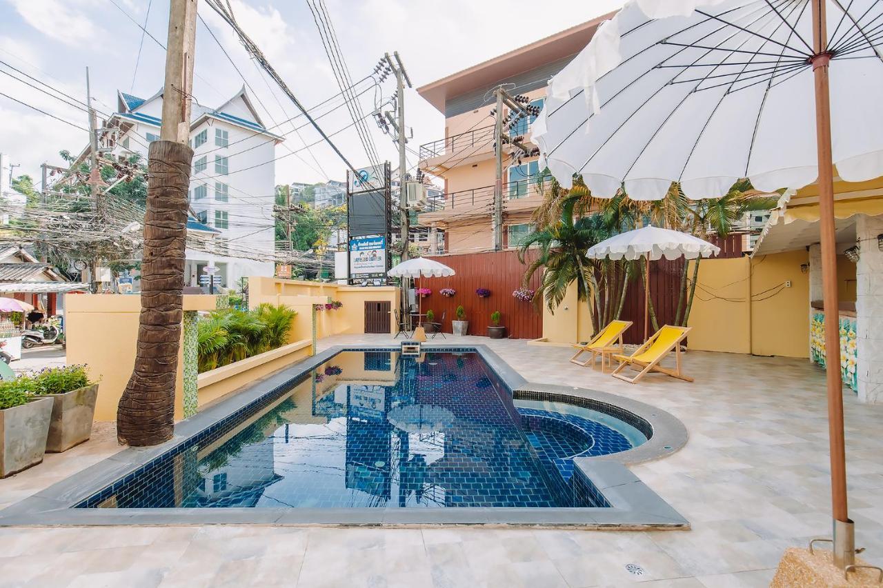 Bauman Ville Hotel Phuket Екстериор снимка