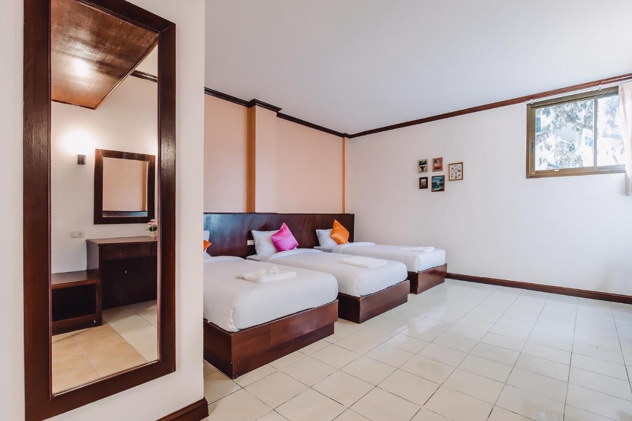 Bauman Ville Hotel Phuket Екстериор снимка