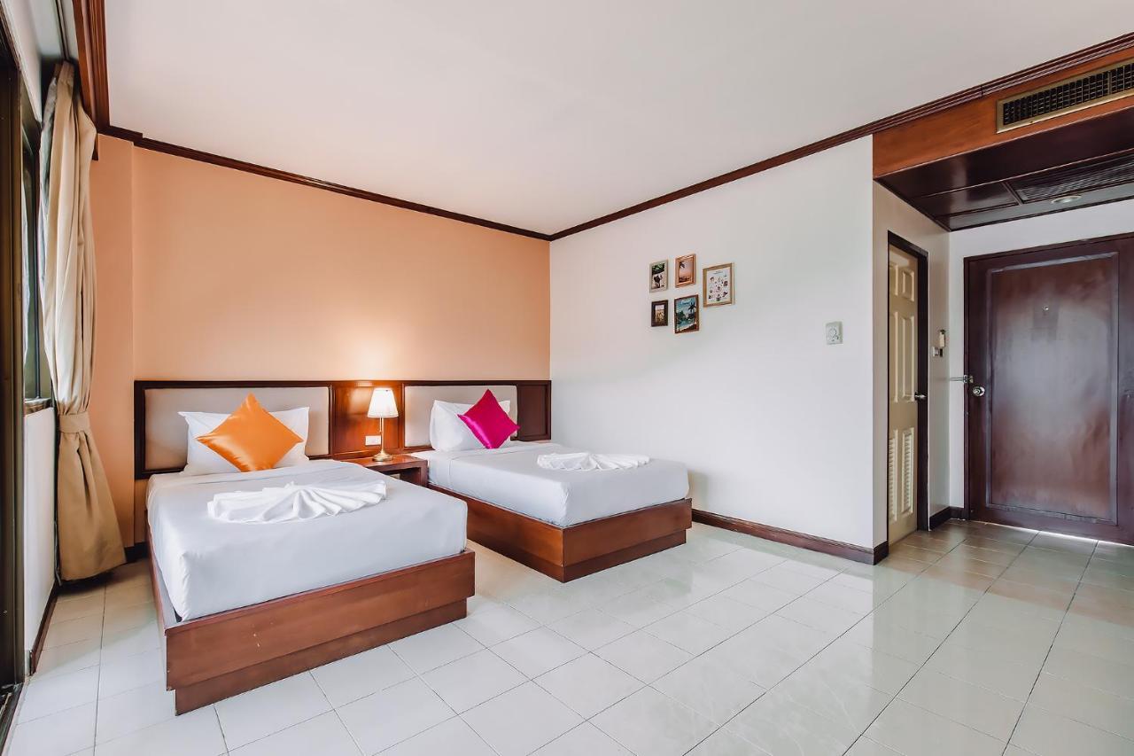 Bauman Ville Hotel Phuket Екстериор снимка
