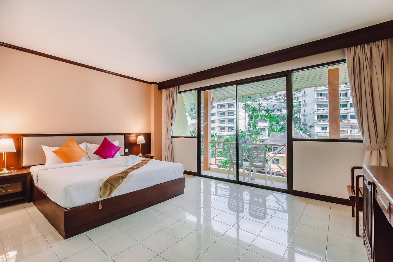 Bauman Ville Hotel Phuket Екстериор снимка