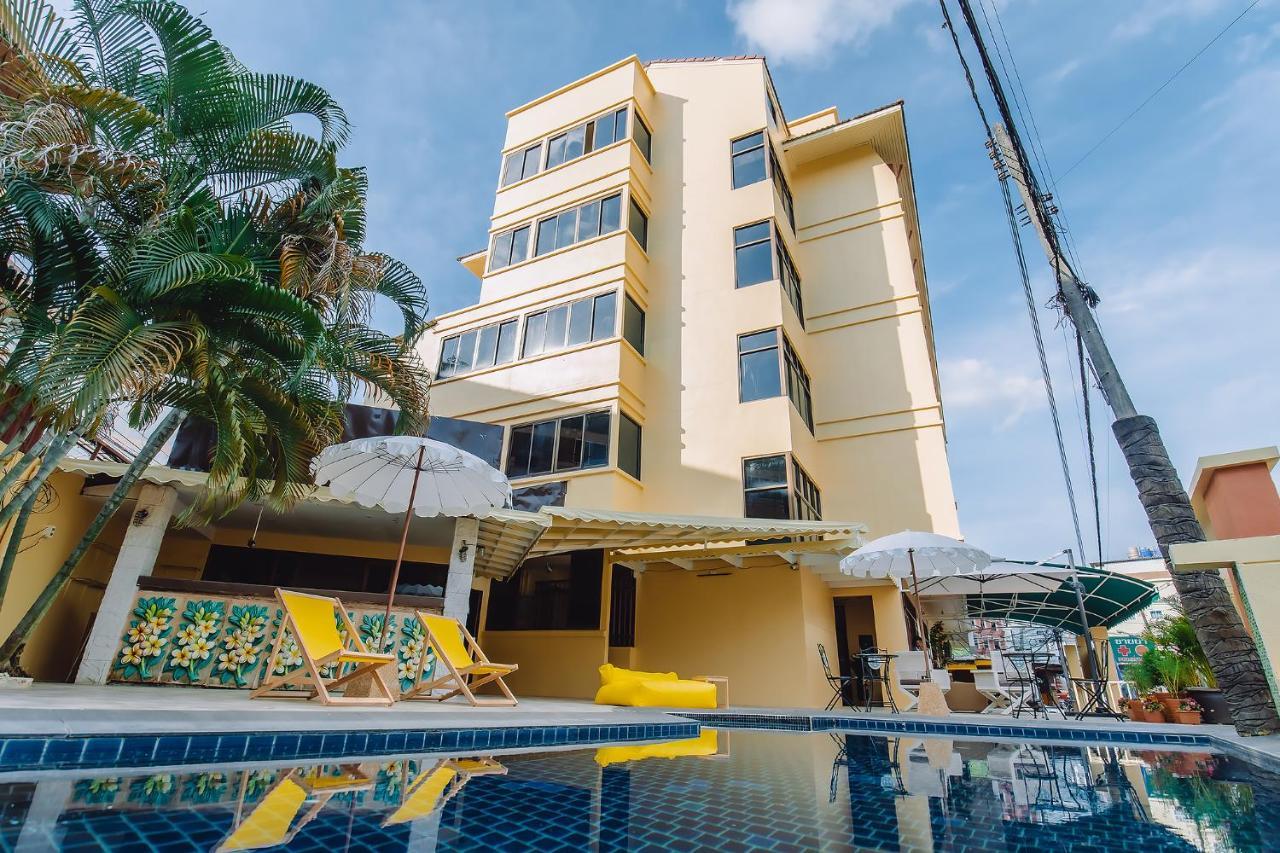 Bauman Ville Hotel Phuket Екстериор снимка