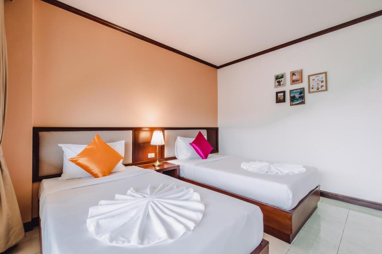 Bauman Ville Hotel Phuket Екстериор снимка