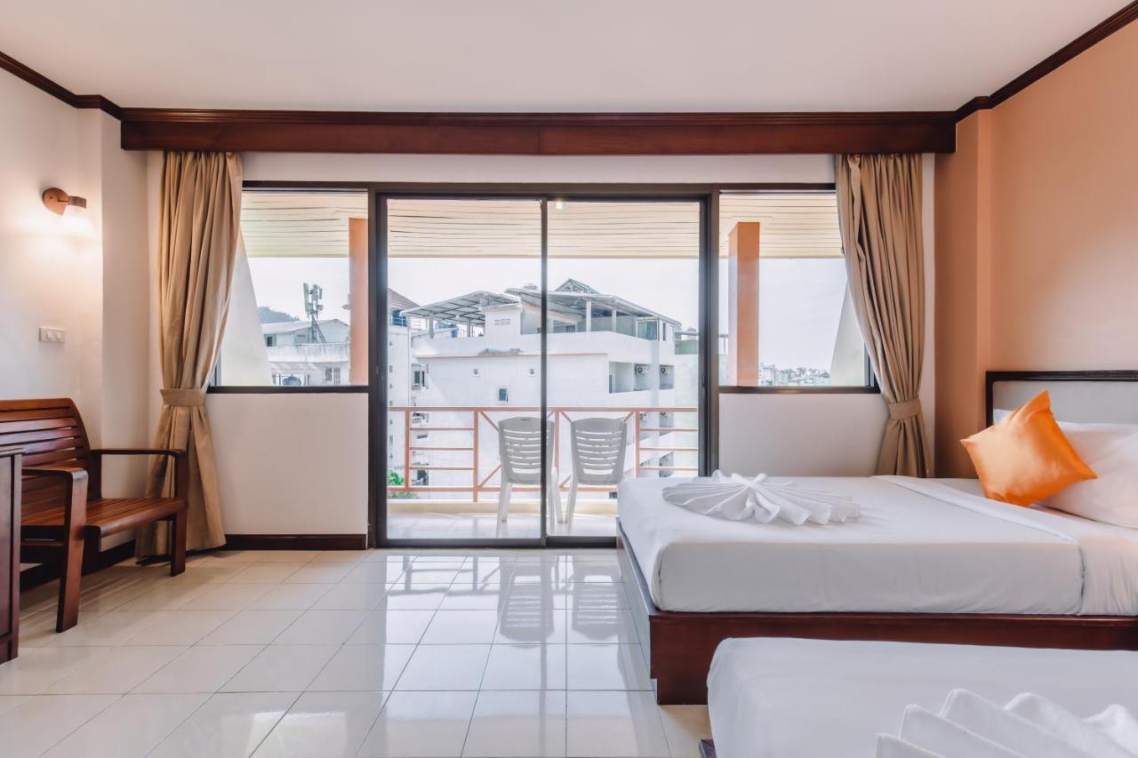 Bauman Ville Hotel Phuket Екстериор снимка