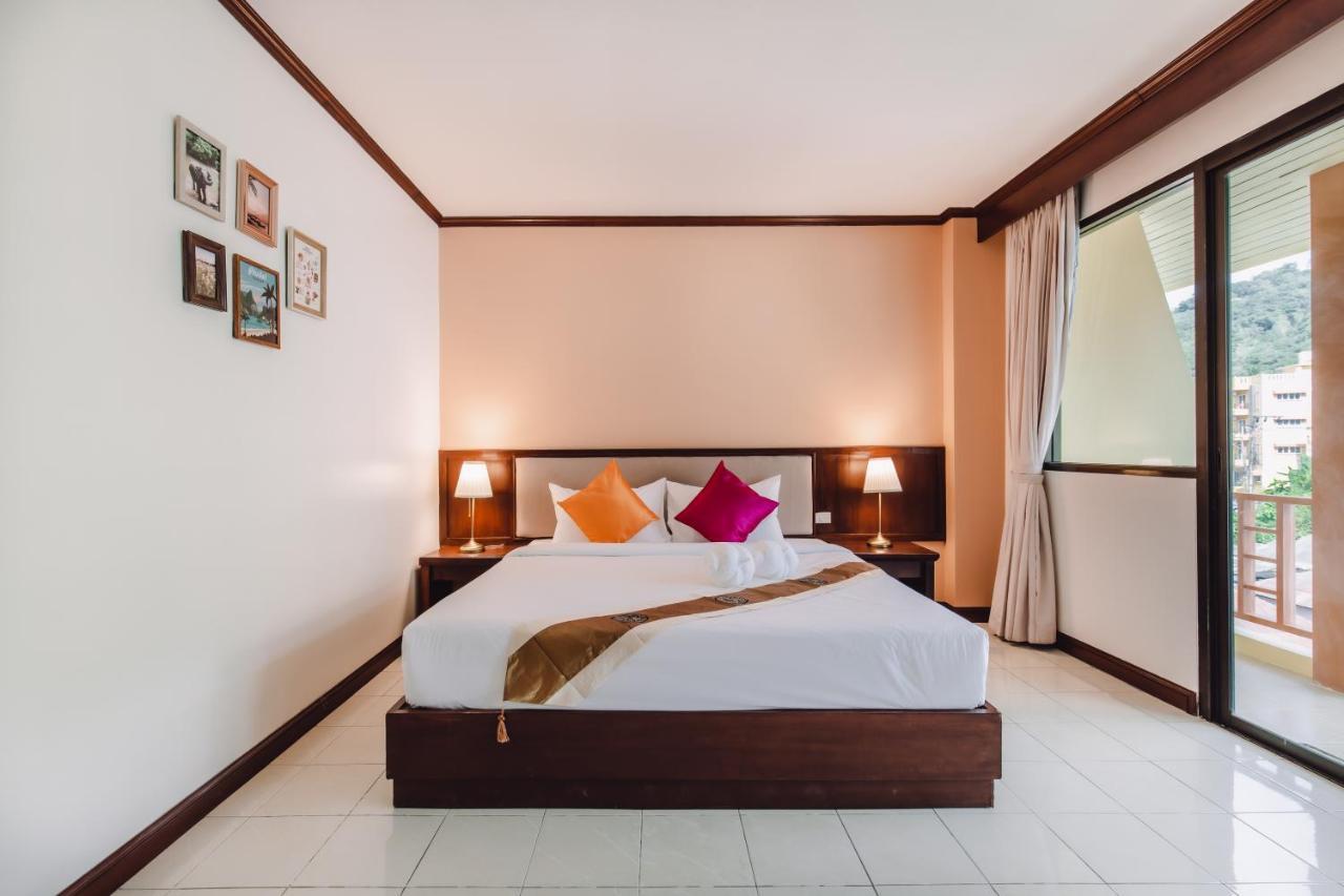 Bauman Ville Hotel Phuket Екстериор снимка