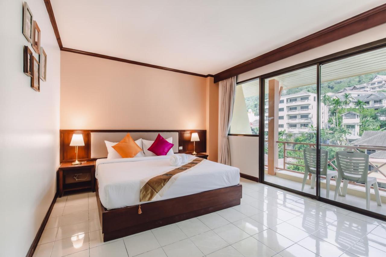 Bauman Ville Hotel Phuket Екстериор снимка